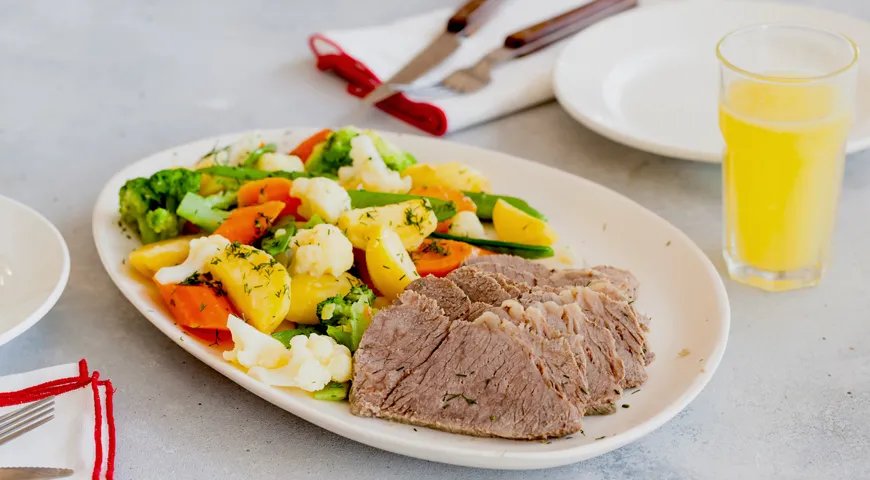 Отварное мясо + овощи